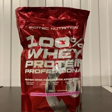 SCITEC NUTRITION 100% Whey Protein Proffesional 1000g (Strawberry-White Chocolate) (заклеена дырка, 03/27)